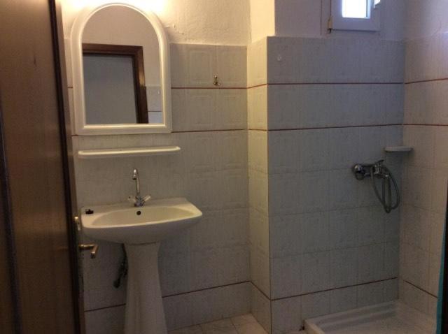 Nikos Victoria Hotel Скиатос Екстериор снимка