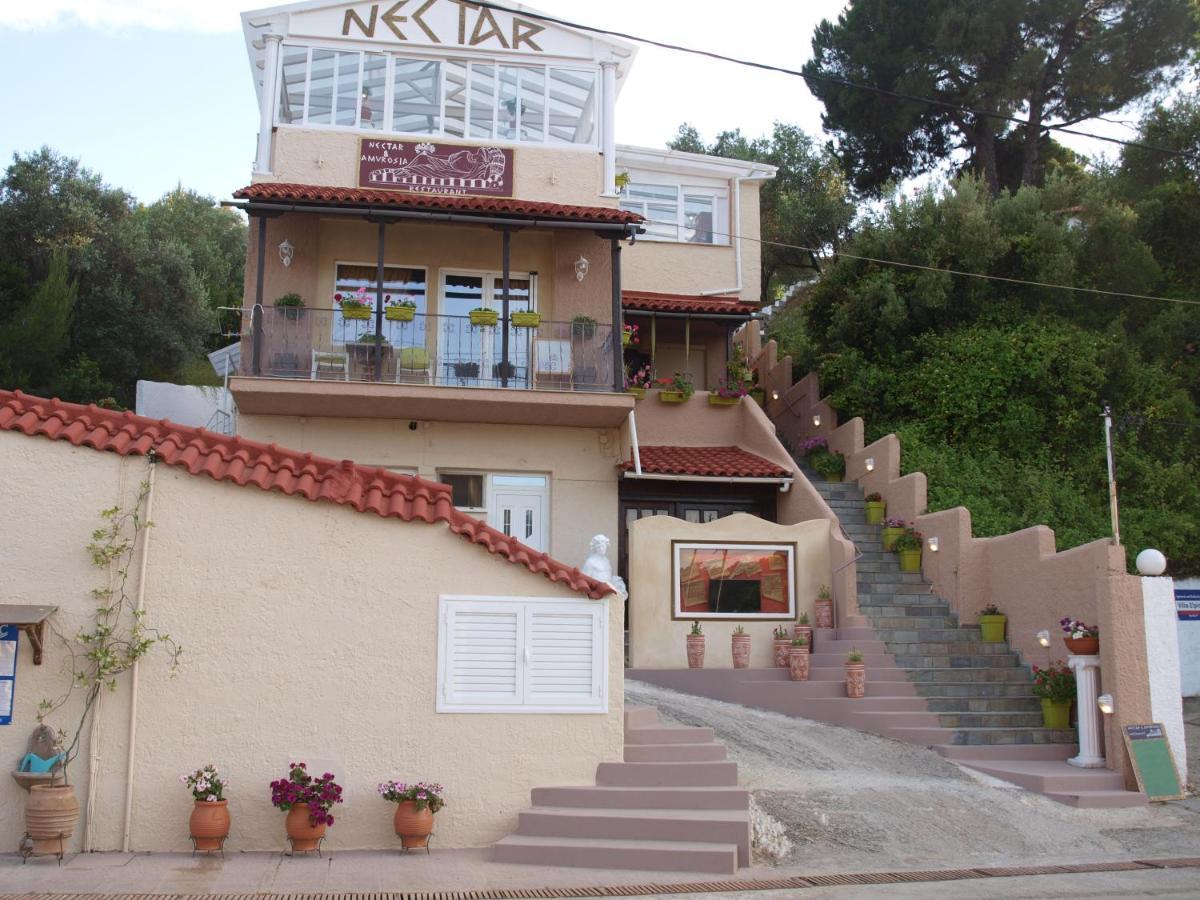 Nikos Victoria Hotel Скиатос Екстериор снимка