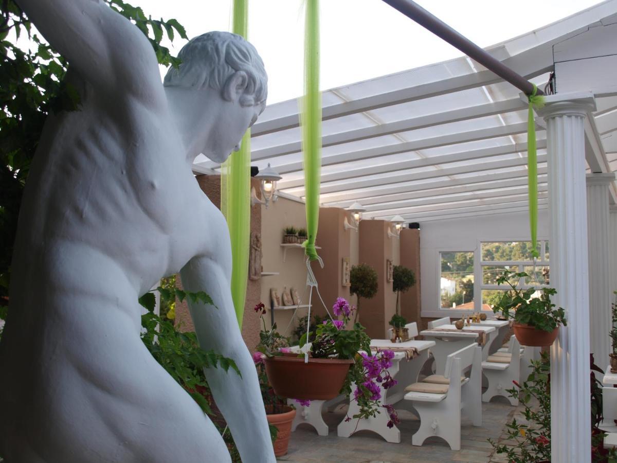 Nikos Victoria Hotel Скиатос Екстериор снимка